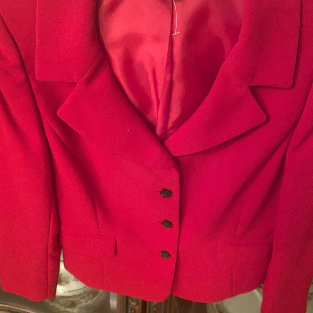TAHARI SUIT JACKET RED COLOR SIZE 8 PC 1